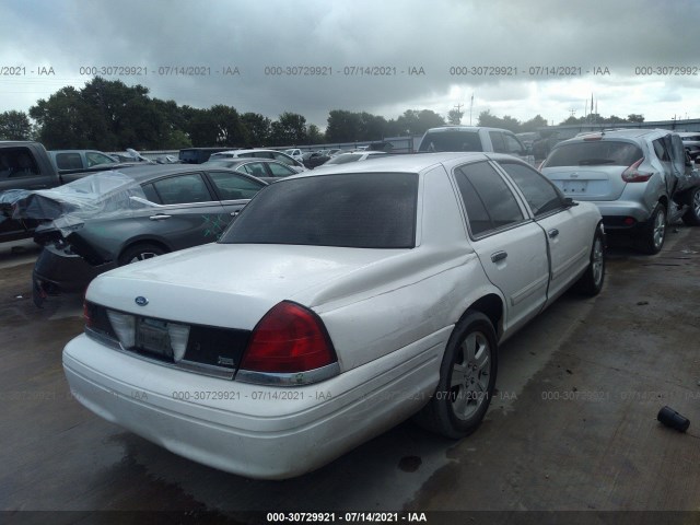 Photo 3 VIN: 2FABP7EV0BX137080 - FORD CROWN VICTORIA 