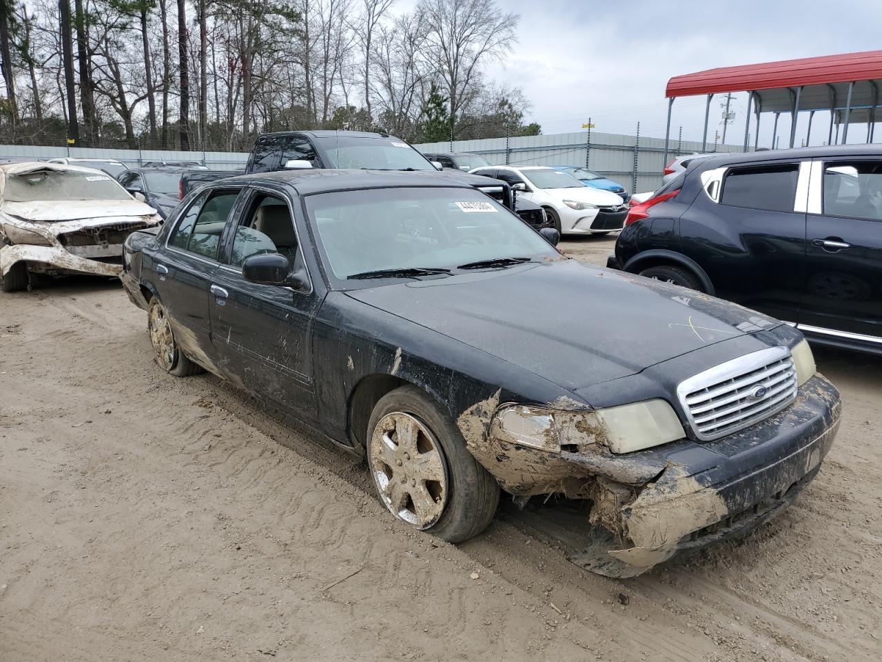 Photo 3 VIN: 2FABP7EV1BX177488 - FORD CROWN VICTORIA 