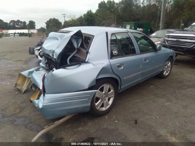 Photo 3 VIN: 2FABP7EV3BX128566 - FORD CROWN VICTORIA 