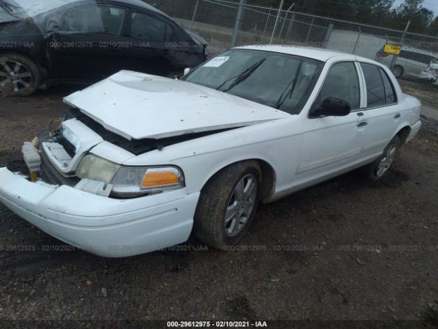 Photo 1 VIN: 2FABP7EV4BX127197 - FORD CROWN VICTORIA 