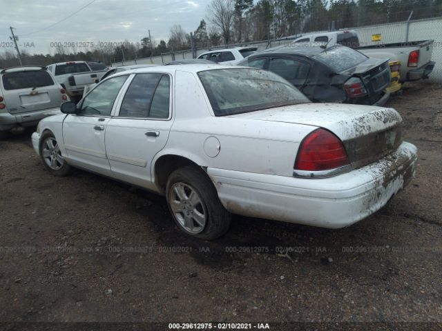 Photo 2 VIN: 2FABP7EV4BX127197 - FORD CROWN VICTORIA 