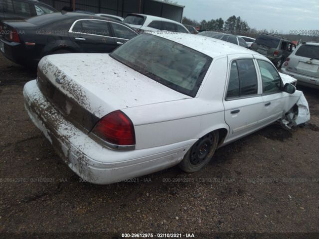 Photo 3 VIN: 2FABP7EV4BX127197 - FORD CROWN VICTORIA 