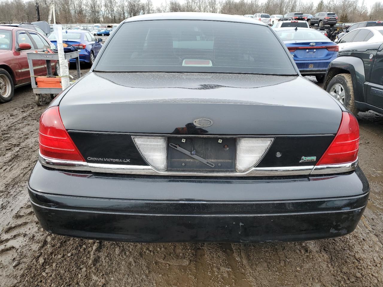 Photo 5 VIN: 2FABP7EV4BX183947 - FORD CROWN VICTORIA 