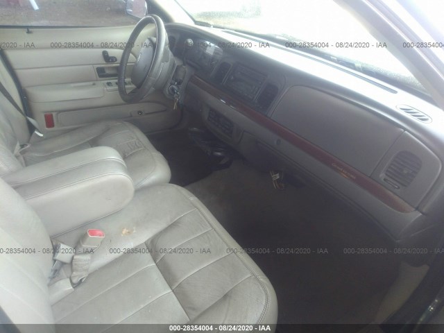 Photo 4 VIN: 2FABP7EV5BX132439 - FORD CROWN VICTORIA 