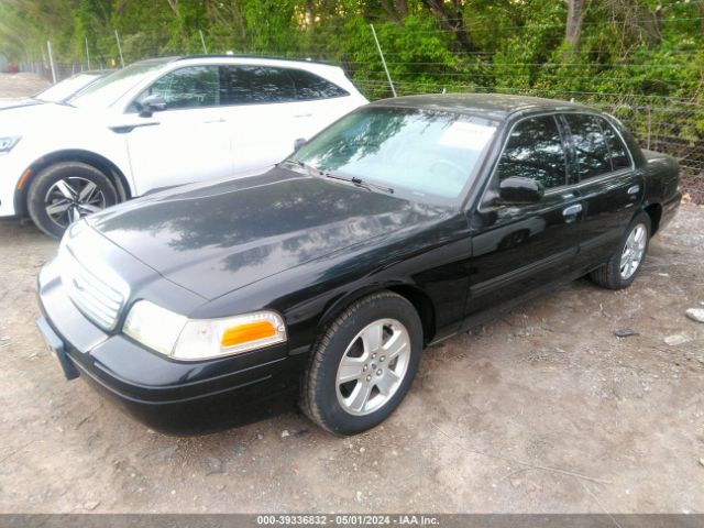 Photo 1 VIN: 2FABP7EV6BX170245 - FORD CROWN VICTORIA 