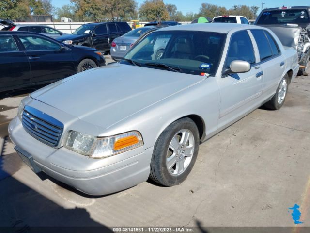 Photo 1 VIN: 2FABP7EV7BX141059 - FORD CROWN VICTORIA 