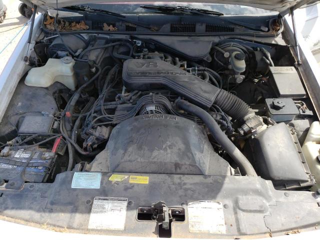 Photo 10 VIN: 2FACP74W4NX102092 - FORD CROWN VIC 