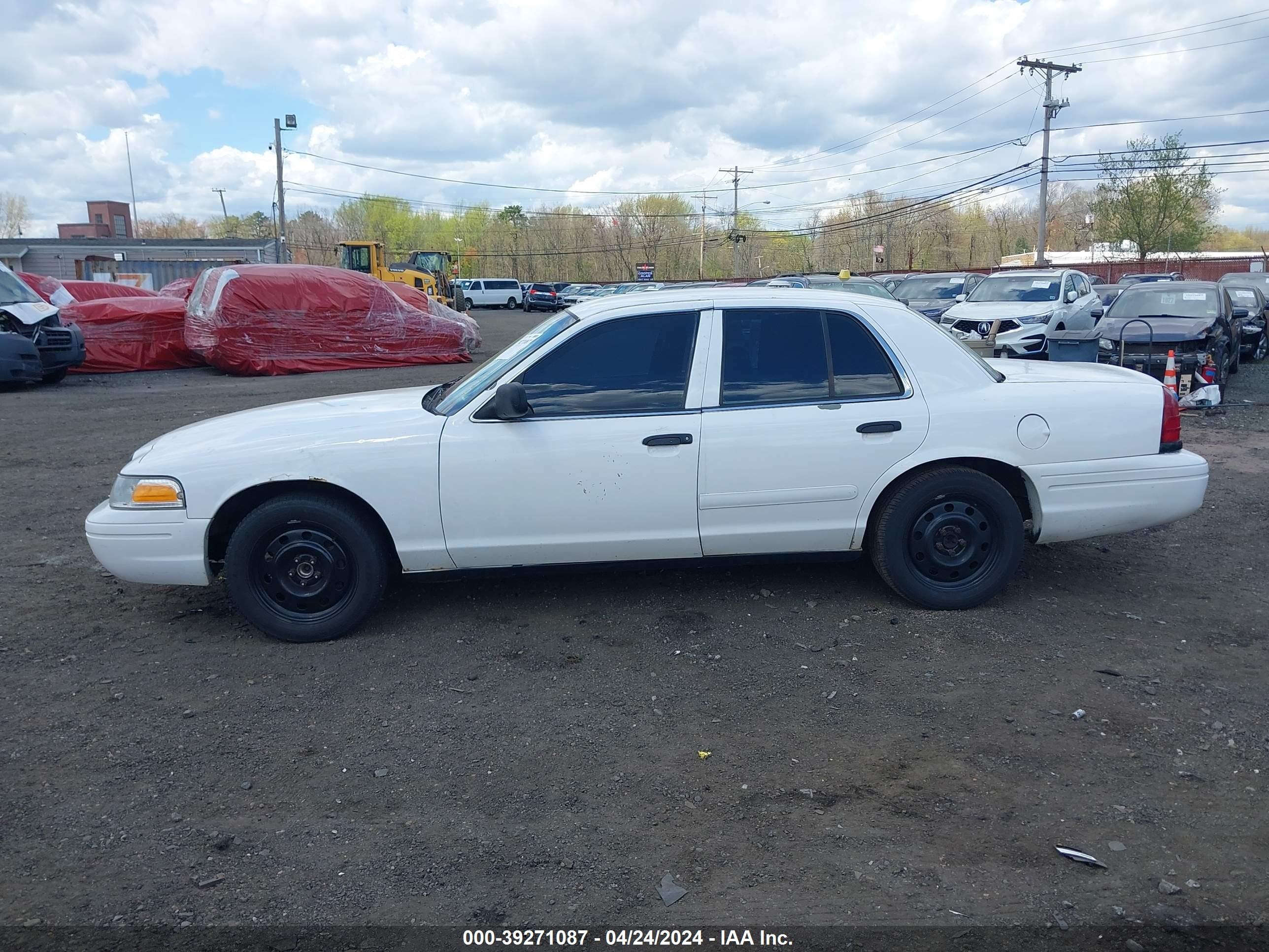 Photo 13 VIN: 2FAFP71V78X162655 - FORD CROWN VICTORIA 