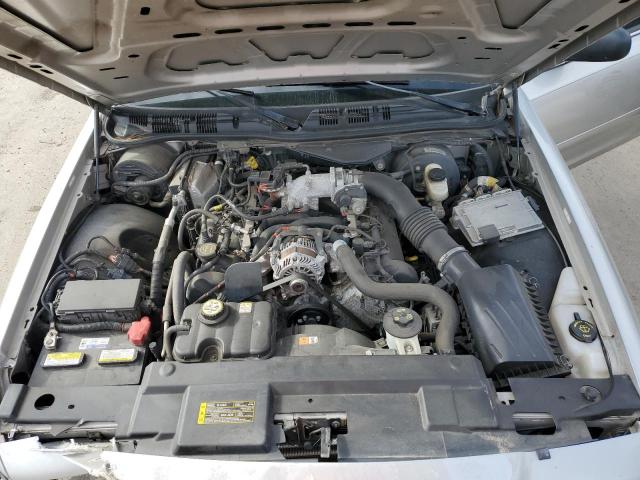 Photo 10 VIN: 2FAFP71V88X133164 - FORD CROWN VIC 