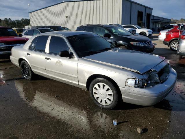 Photo 3 VIN: 2FAFP71V88X133164 - FORD CROWN VIC 