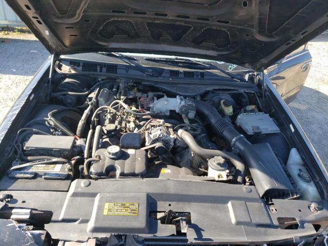 Photo 6 VIN: 2FAFP71V88X160896 - FORD CROWN VICT 