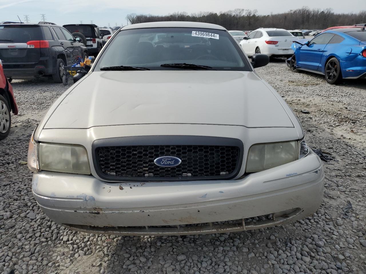 Photo 4 VIN: 2FAFP71V98X174709 - FORD CROWN VICTORIA 