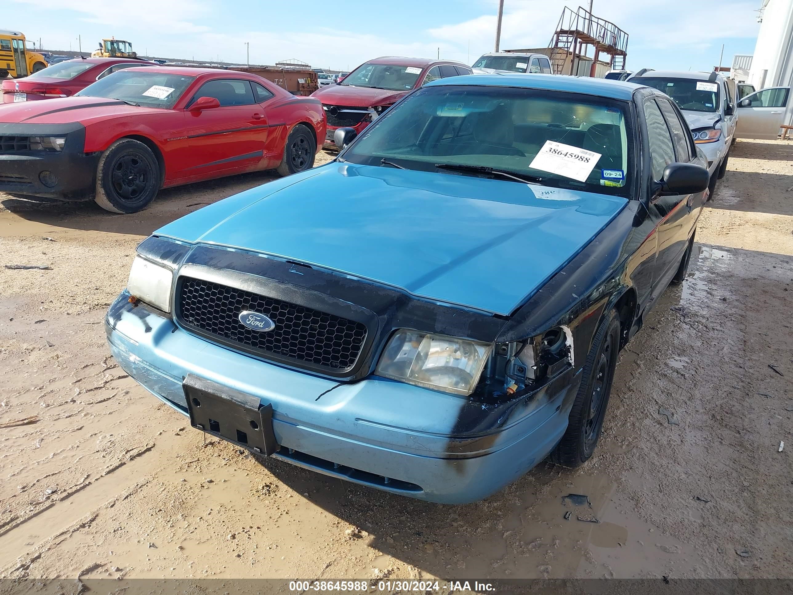 Photo 5 VIN: 2FAFP71W04X134912 - FORD CROWN VICTORIA 