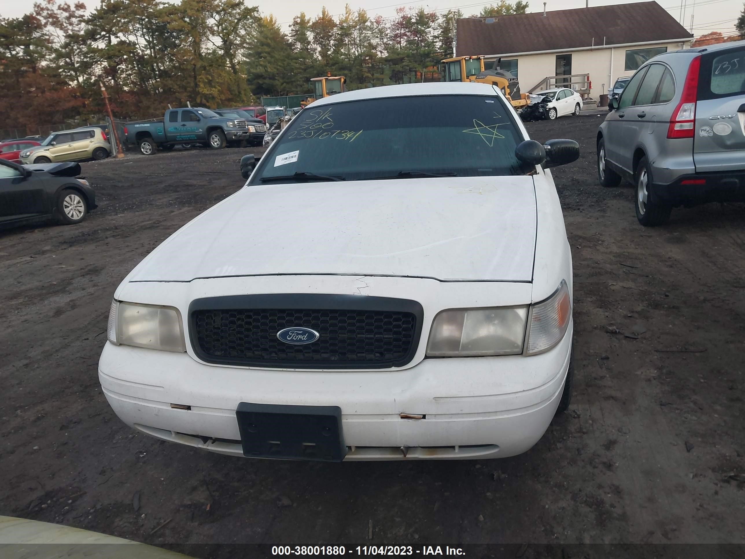 Photo 5 VIN: 2FAFP71W07X133649 - FORD CROWN VICTORIA 