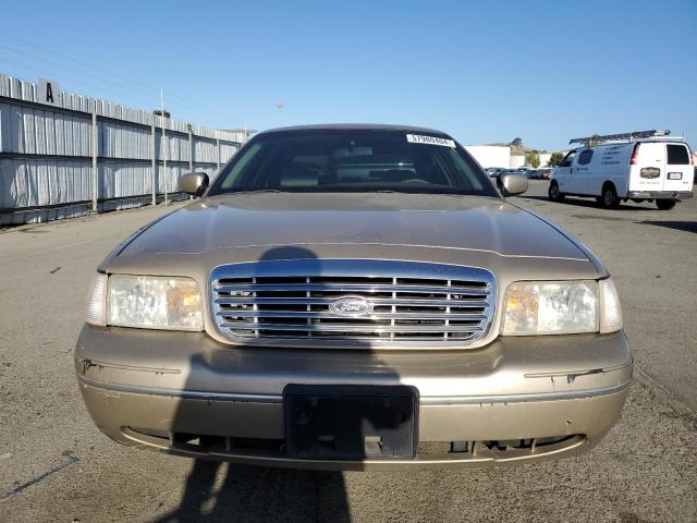 Photo 4 VIN: 2FAFP71W0XX200749 - FORD CROWN VIC 