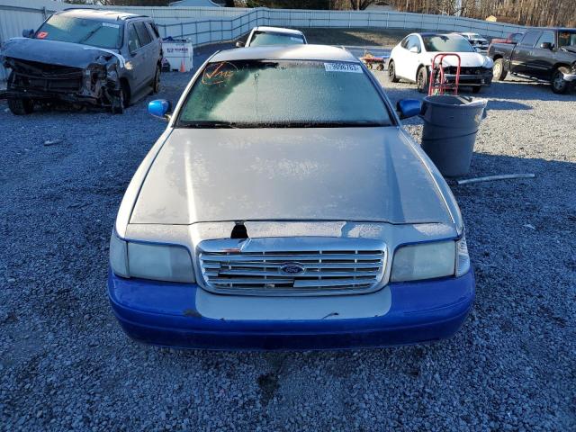 Photo 4 VIN: 2FAFP71W0YX197093 - FORD CROWN VIC 