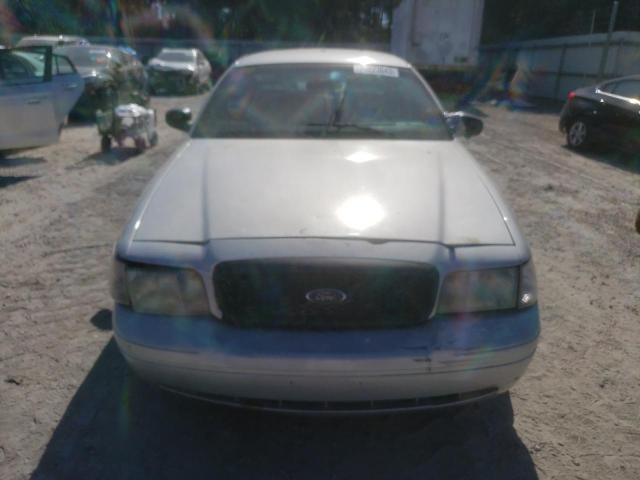 Photo 4 VIN: 2FAFP71W11X146742 - FORD CROWN VIC 