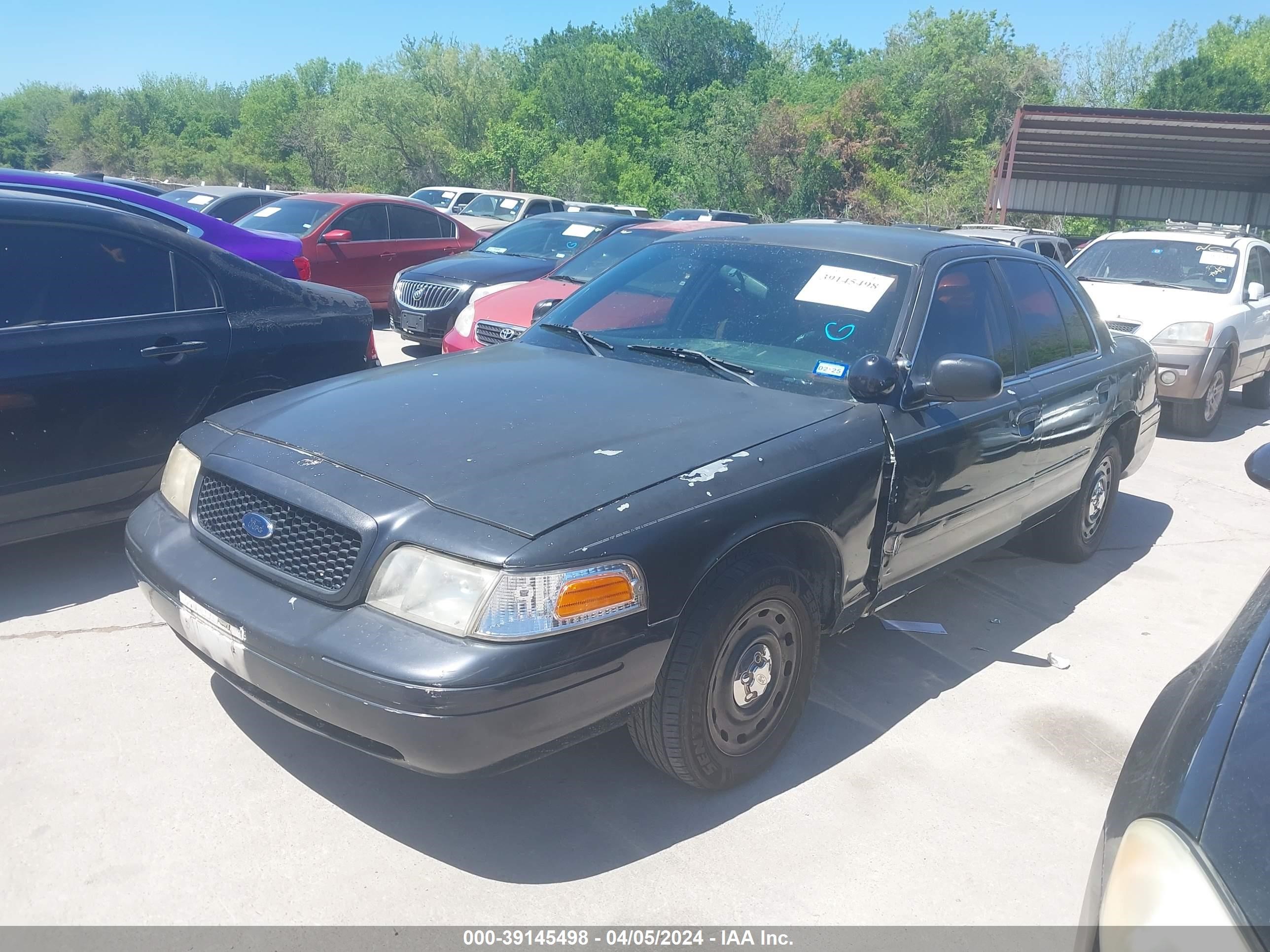 Photo 1 VIN: 2FAFP71W16X138938 - FORD CROWN VICTORIA 