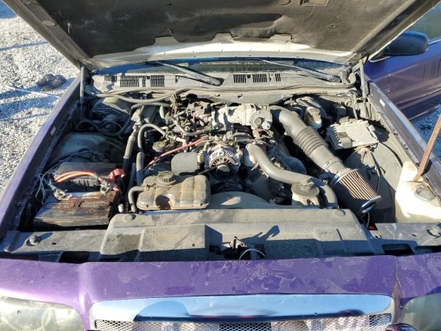 Photo 10 VIN: 2FAFP71W16X151494 - FORD CROWN VIC 