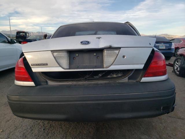 Photo 5 VIN: 2FAFP71W1YX202222 - FORD CROWN VIC 