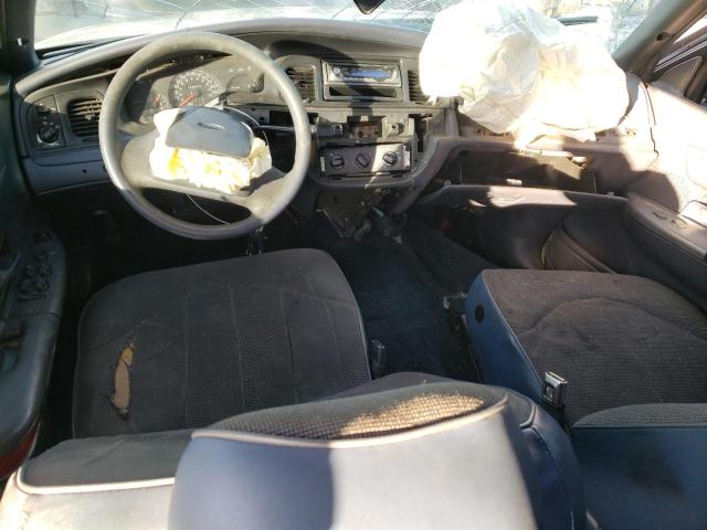 Photo 7 VIN: 2FAFP71W1YX202222 - FORD CROWN VIC 