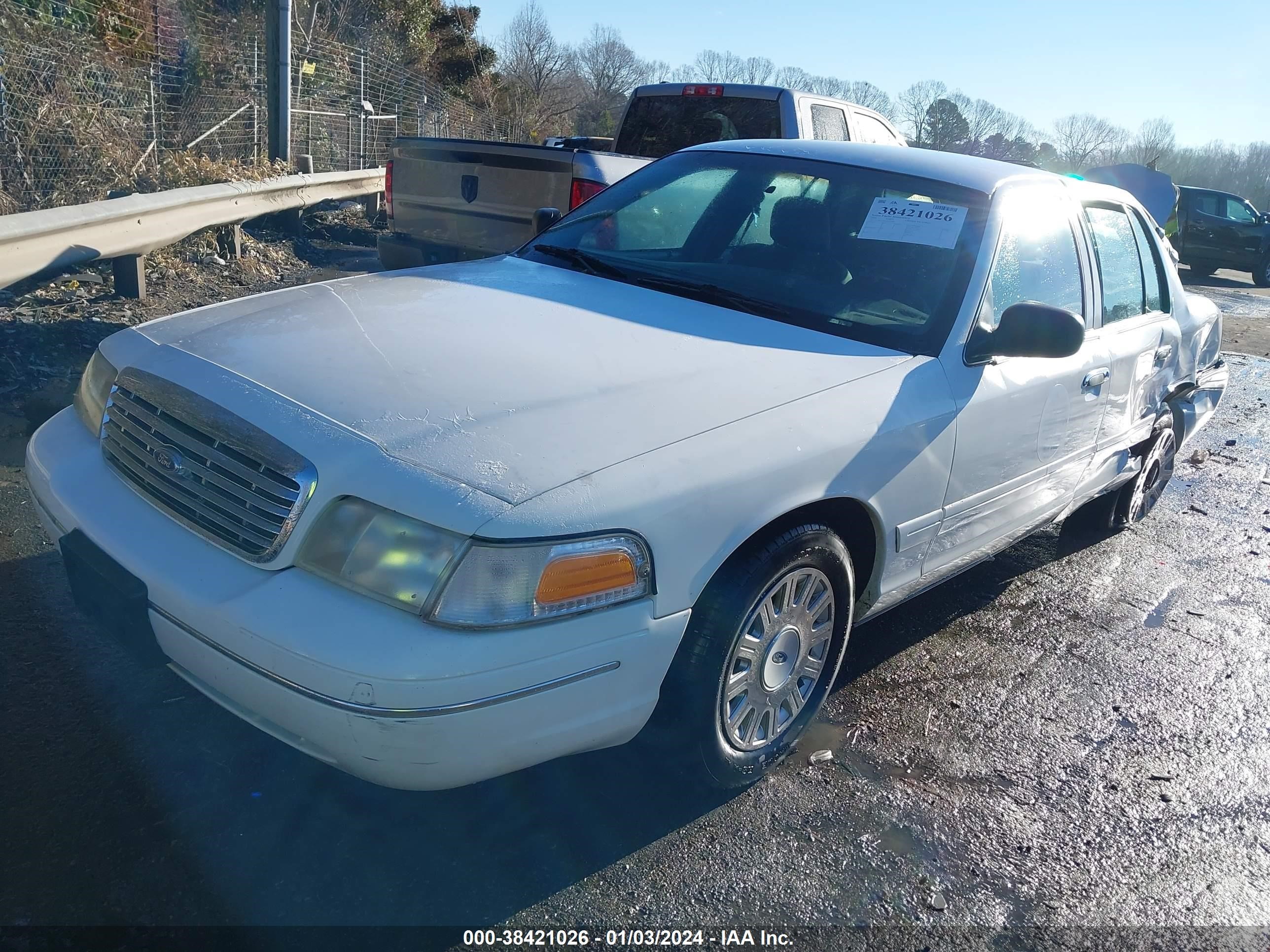 Photo 1 VIN: 2FAFP71W34X175566 - FORD CROWN VICTORIA 