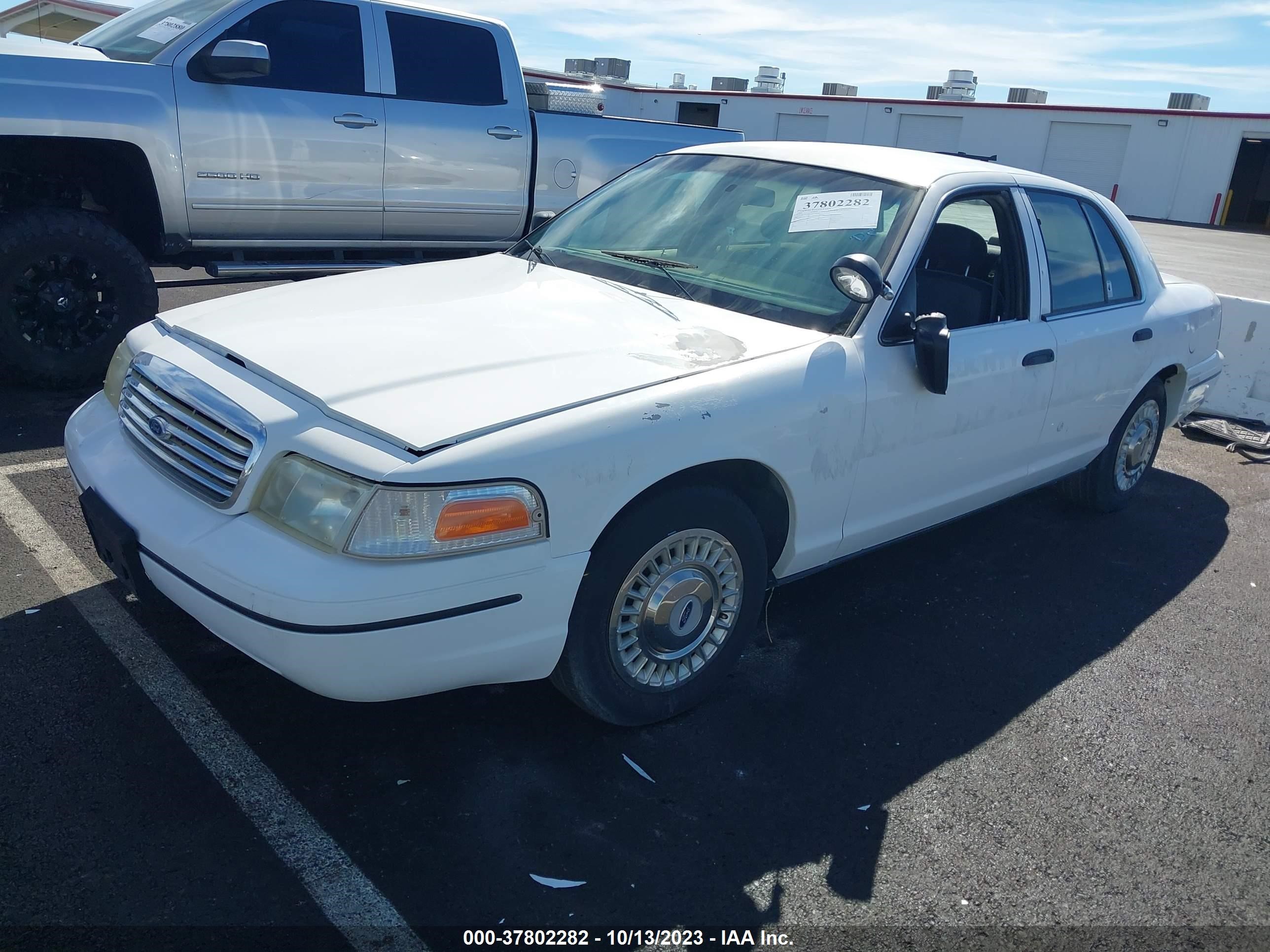 Photo 1 VIN: 2FAFP71W3XX149778 - FORD CROWN VICTORIA 