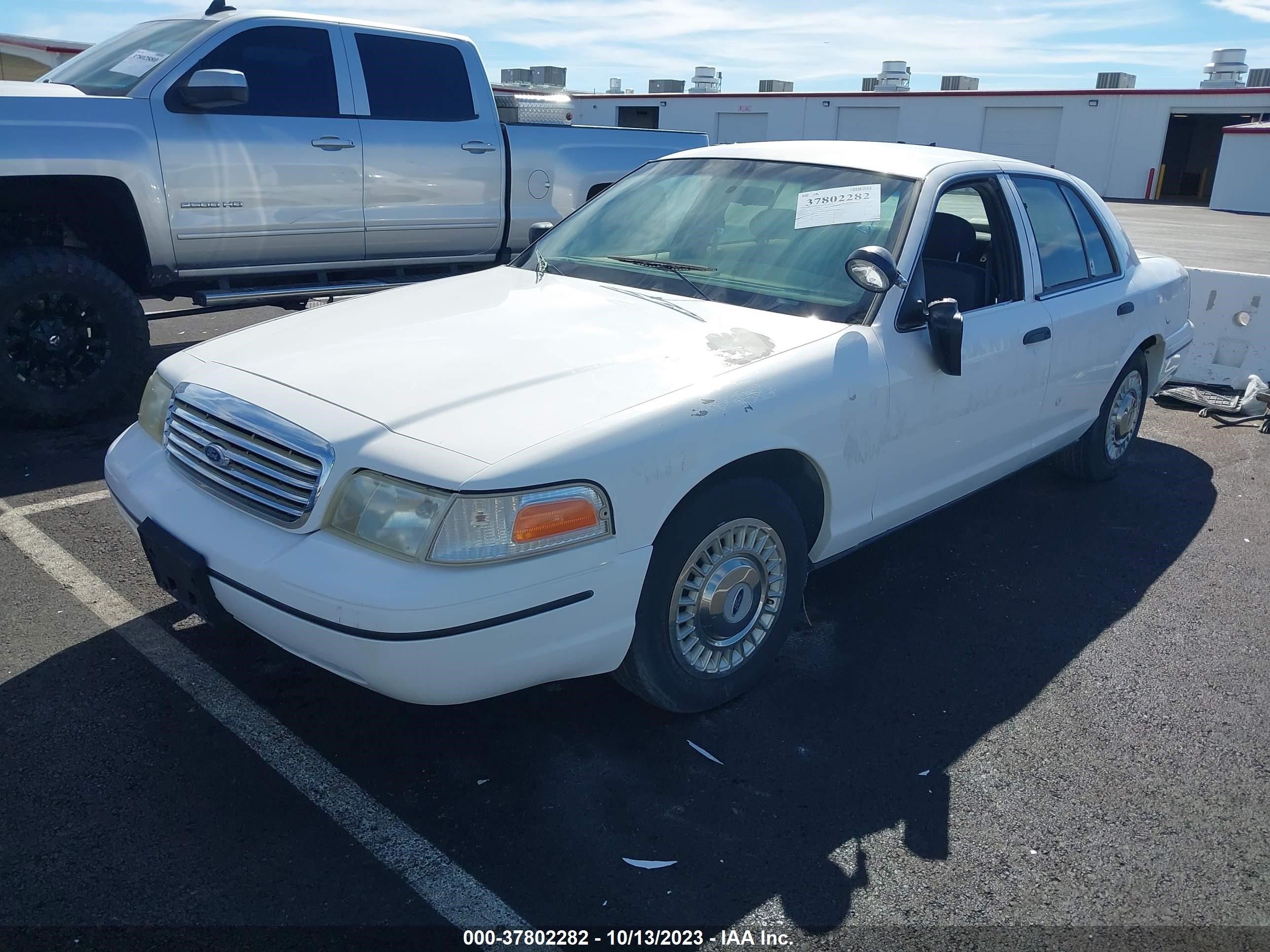 Photo 5 VIN: 2FAFP71W3XX149778 - FORD CROWN VICTORIA 