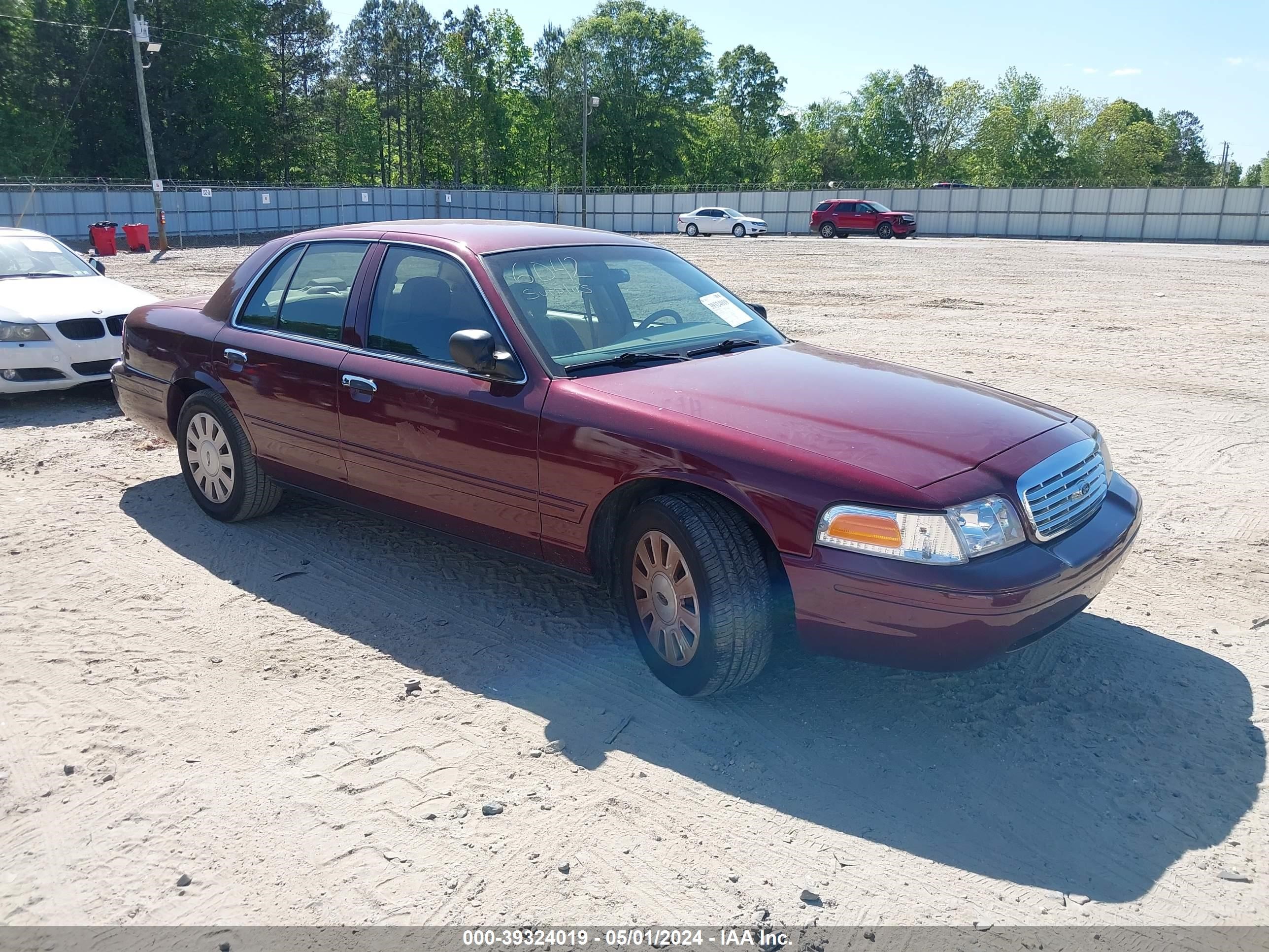 Photo 0 VIN: 2FAFP71W46X107862 - FORD CROWN VICTORIA 