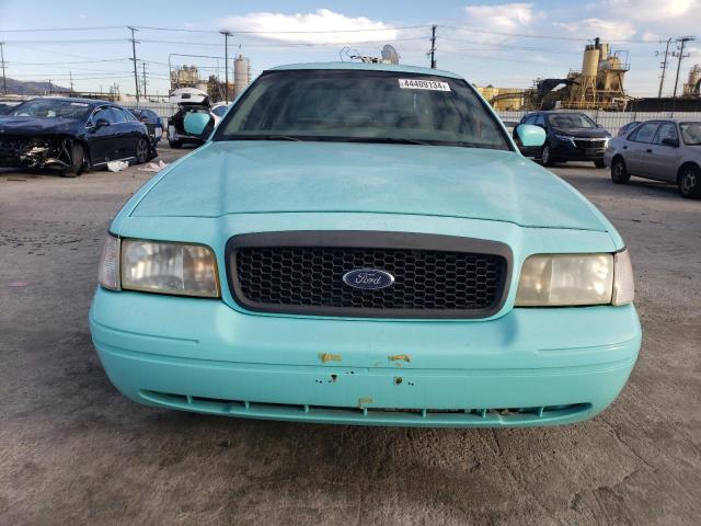 Photo 4 VIN: 2FAFP71W4YX173637 - FORD CROWN VIC 