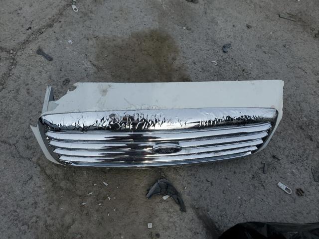 Photo 11 VIN: 2FAFP71W51X180876 - FORD CROWN VIC 