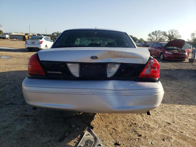 Photo 5 VIN: 2FAFP71W81X146740 - FORD CROWN VIC 