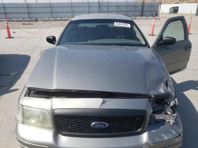 Photo 10 VIN: 2FAFP71W91X127274 - FORD CROWN VIC 