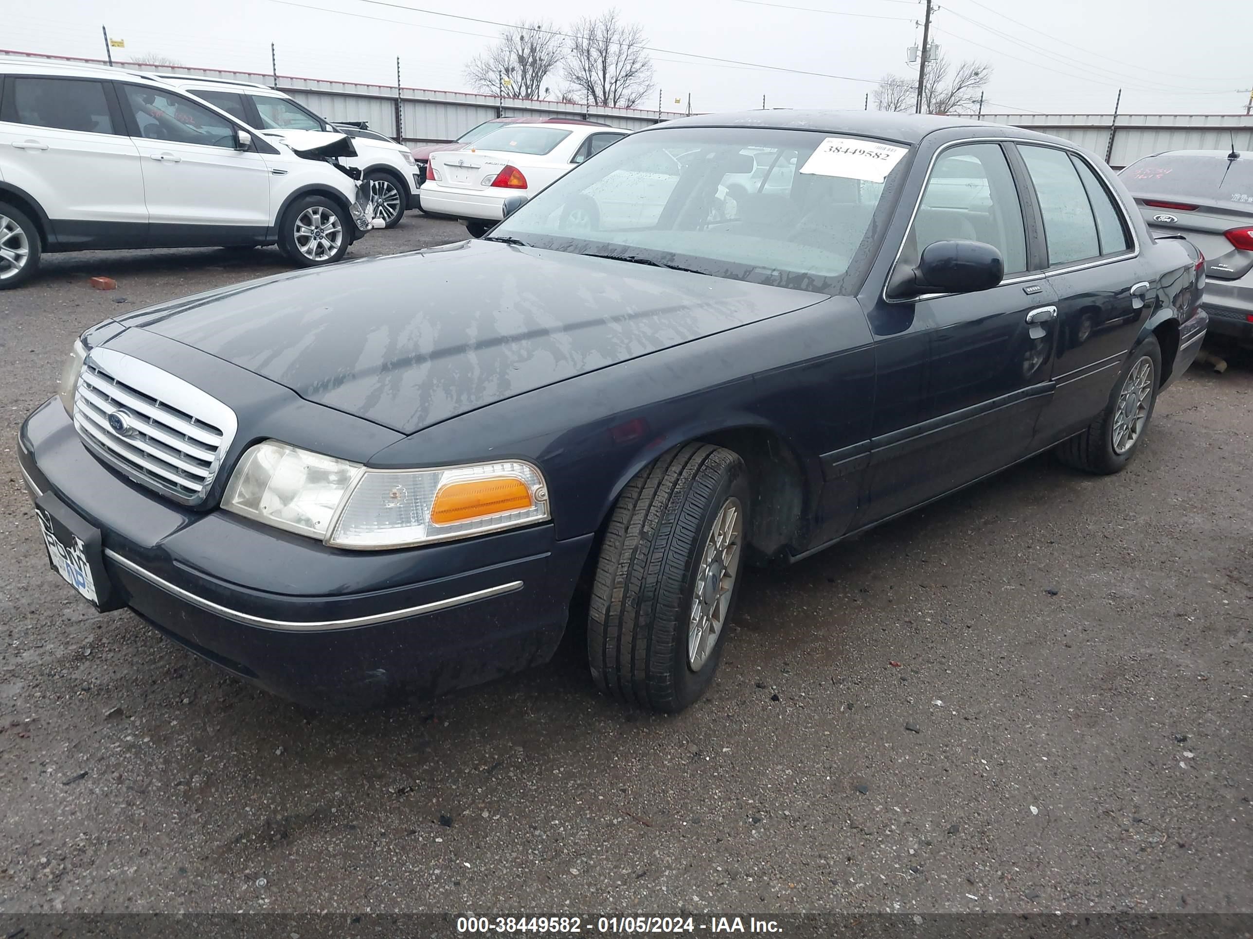 Photo 1 VIN: 2FAFP73W12X139286 - FORD CROWN VICTORIA 