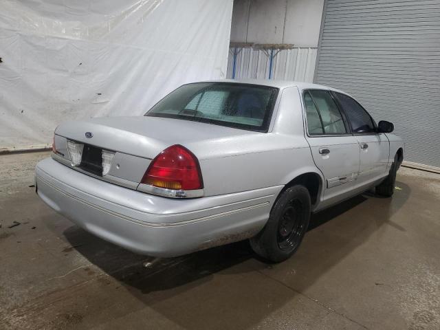 Photo 2 VIN: 2FAFP73W31X150031 - FORD CROWN VIC 