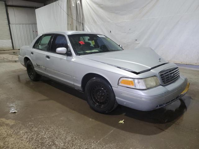 Photo 3 VIN: 2FAFP73W31X150031 - FORD CROWN VIC 