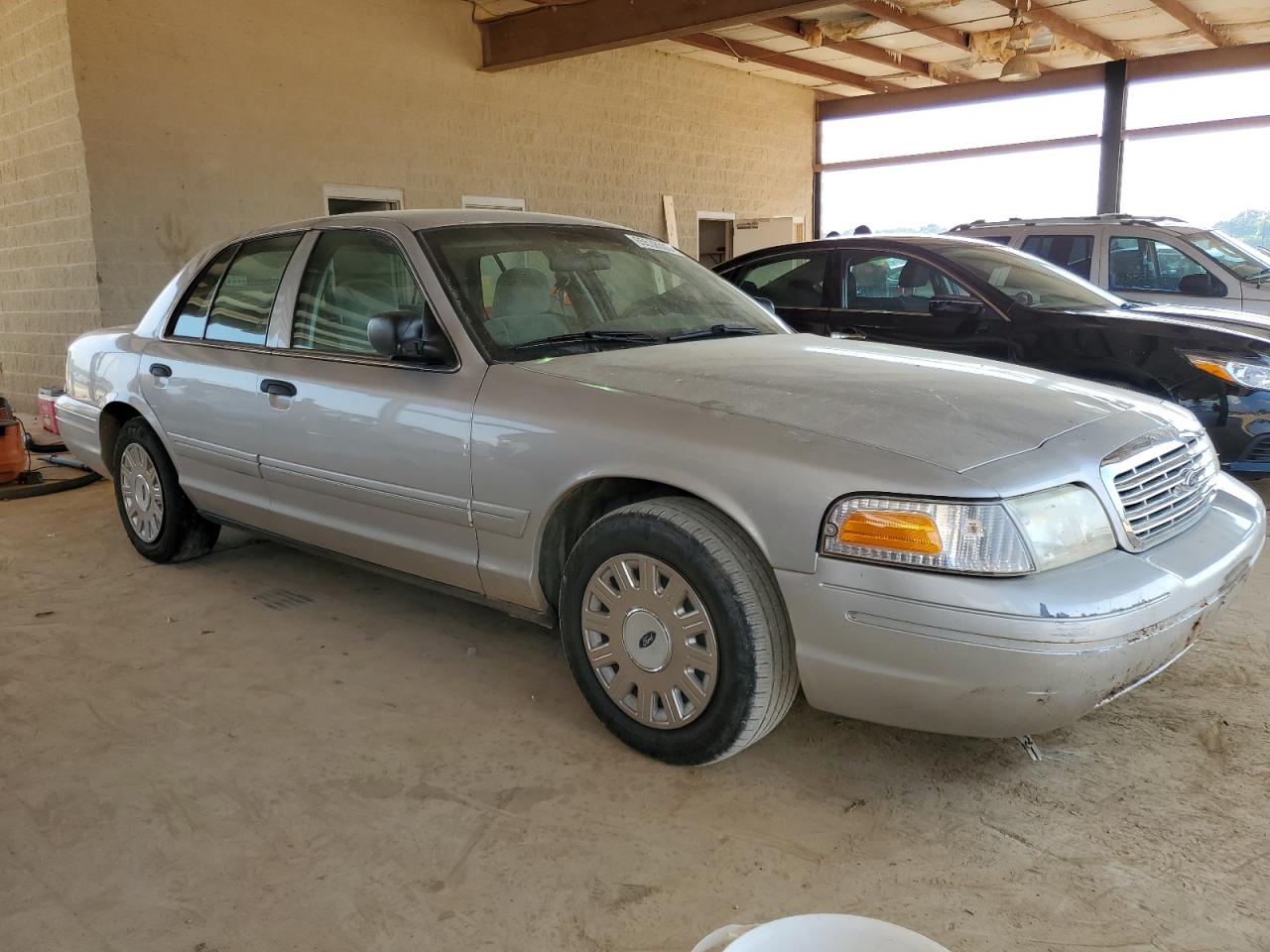 Photo 3 VIN: 2FAFP73W34X150485 - FORD CROWN VICTORIA 