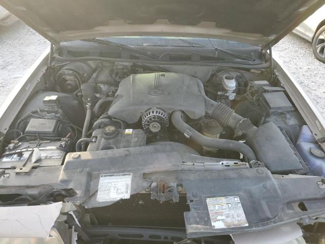 Photo 10 VIN: 2FAFP73W3WX135603 - FORD CROWN VIC 