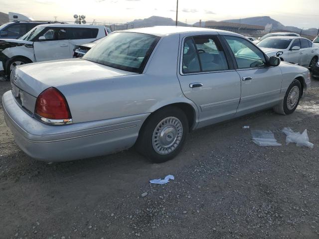 Photo 2 VIN: 2FAFP73W3YX211498 - FORD CROWN VIC 