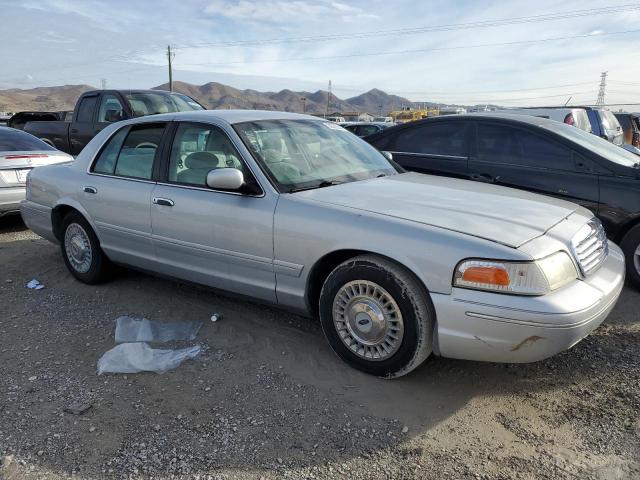 Photo 3 VIN: 2FAFP73W3YX211498 - FORD CROWN VIC 