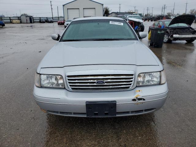 Photo 4 VIN: 2FAFP73W5WX112095 - FORD CROWN VIC 