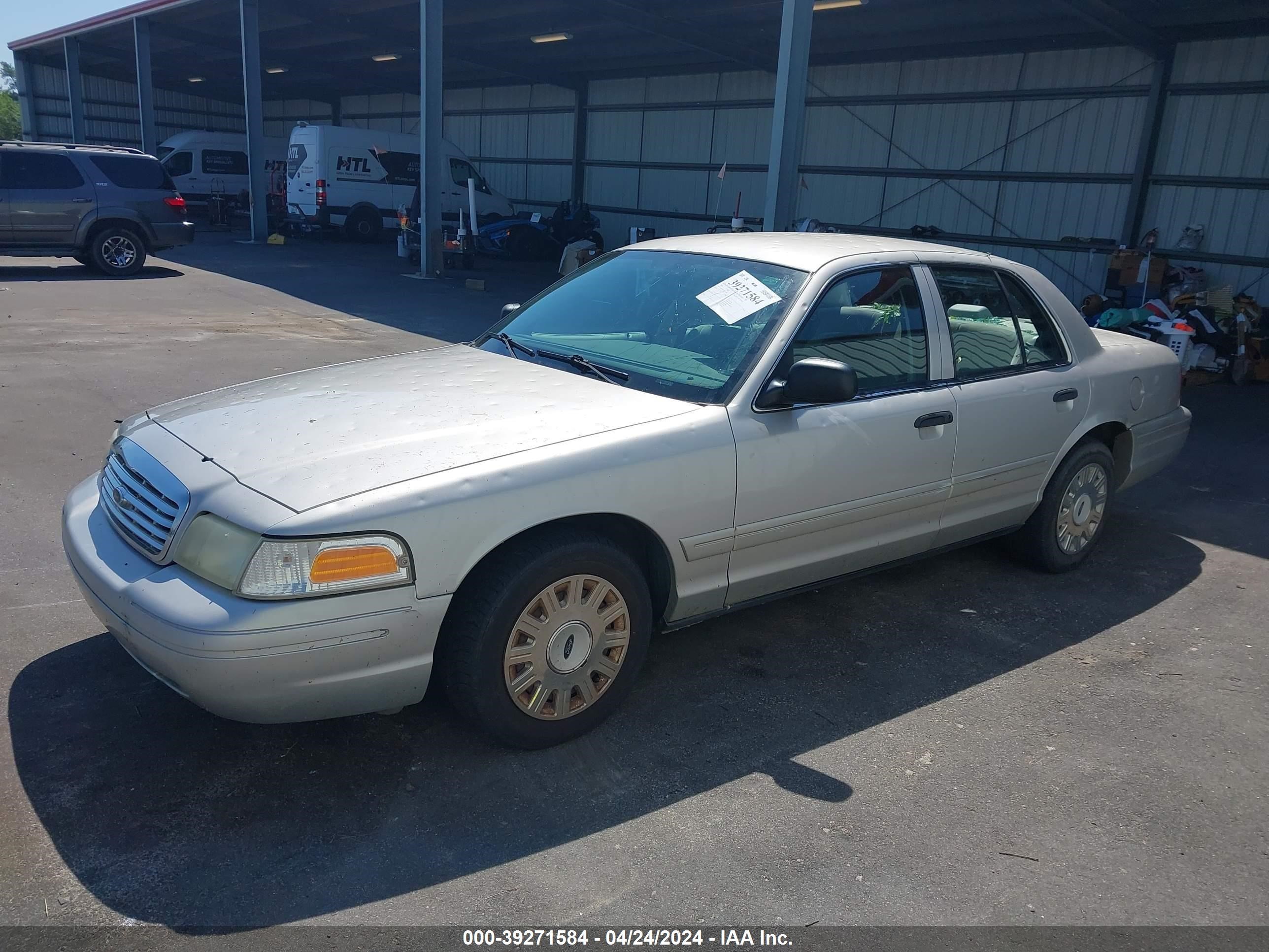 Photo 1 VIN: 2FAFP73W94X150460 - FORD CROWN VICTORIA 