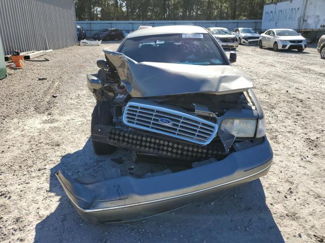 Photo 4 VIN: 2FAFP73WX3X174118 - FORD CROWN VIC 