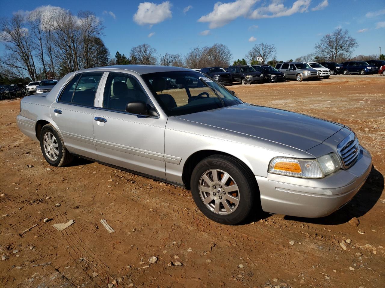 Photo 3 VIN: 2FAFP74V96X128435 - FORD CROWN VICTORIA 