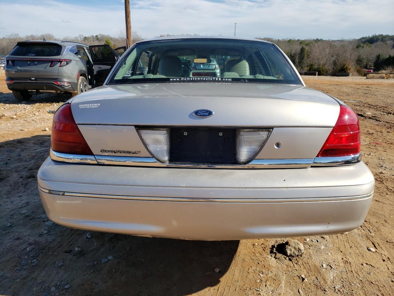 Photo 5 VIN: 2FAFP74V96X128435 - FORD CROWN VICTORIA 