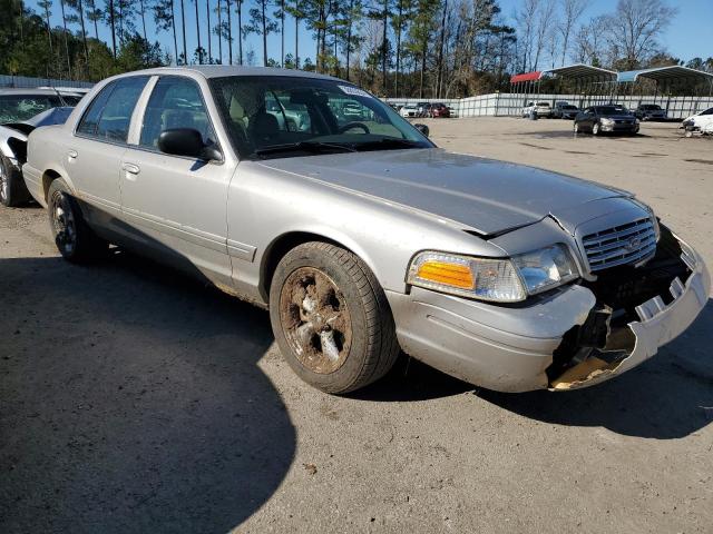 Photo 3 VIN: 2FAFP74VX6X135765 - FORD CROWN VIC 