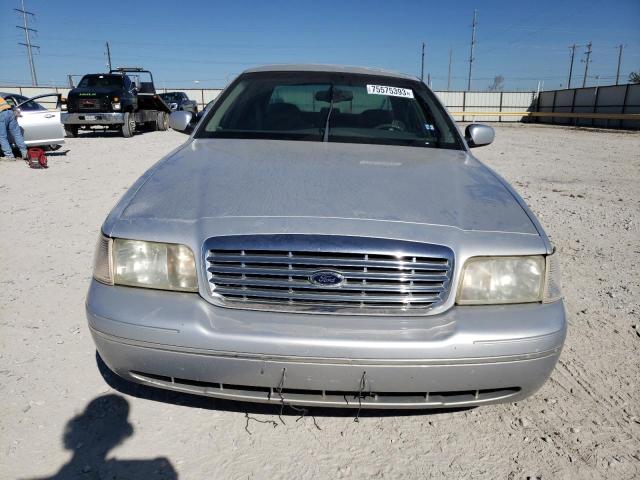 Photo 4 VIN: 2FAFP74W0XX233570 - FORD CROWN VIC 