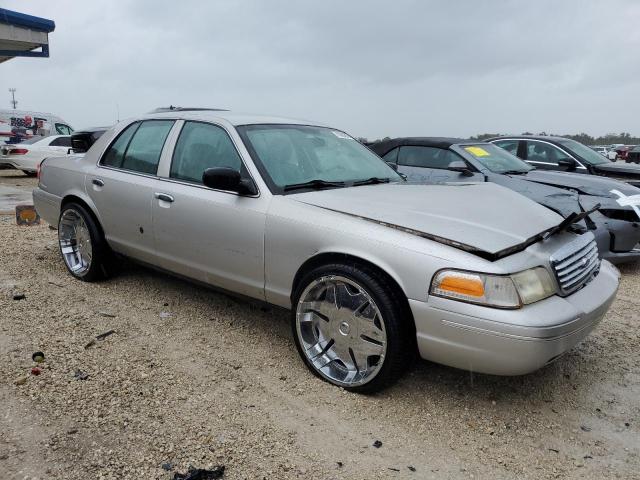 Photo 3 VIN: 2FAFP74W14X184553 - FORD CROWN VIC 