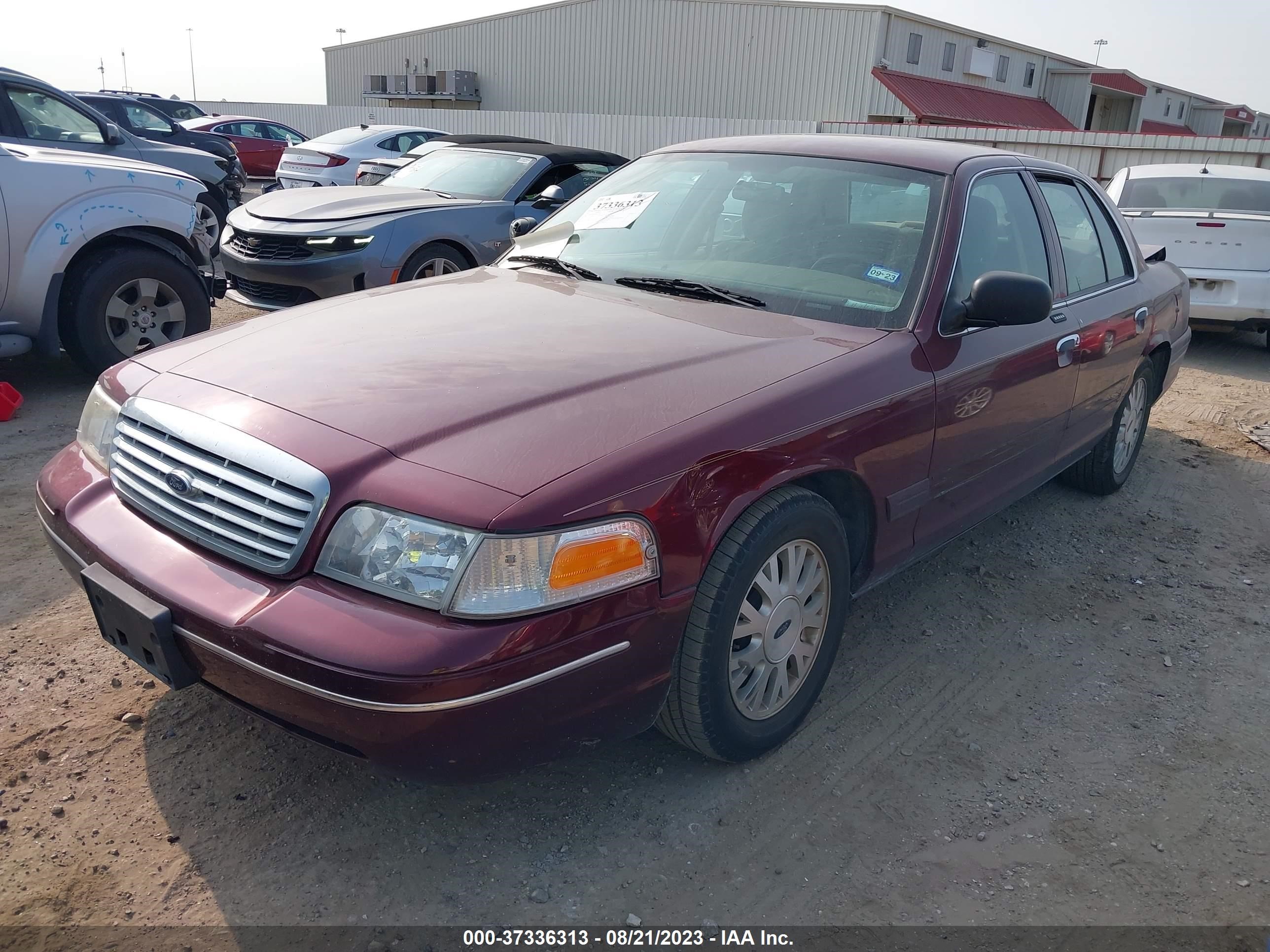 Photo 1 VIN: 2FAFP74W15X105514 - FORD CROWN VICTORIA 