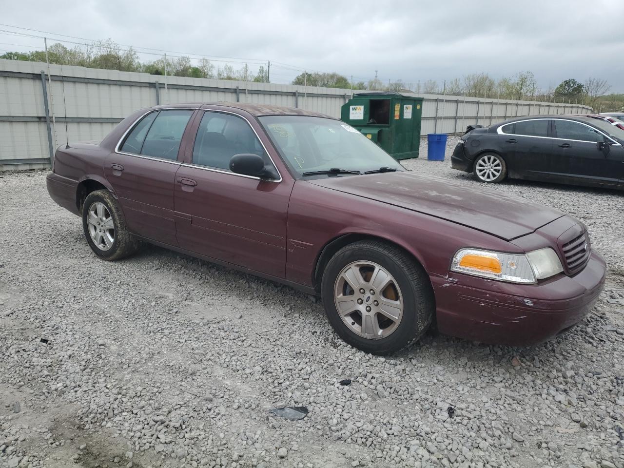 Photo 3 VIN: 2FAFP74W15X138951 - FORD CROWN VICTORIA 